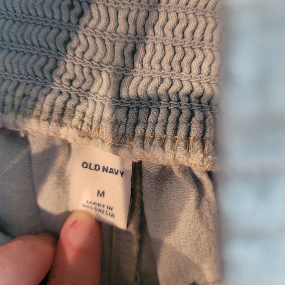 Old Navy Sleeveless Chambray Jumpsuit - Picture 5 of 6